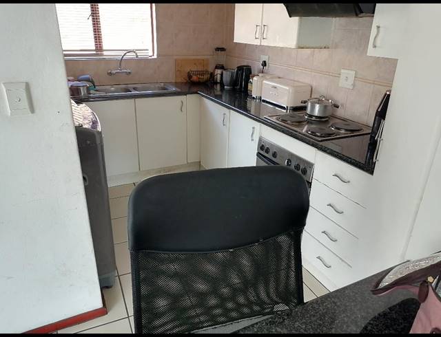 2 bed property to rent in WINCHESTER HILLS
